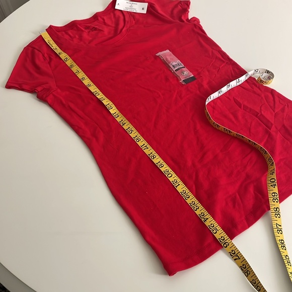 No Boundaries Red Short Sleeve tee- Juniors (M) 7/9 - Picture 8 of 9